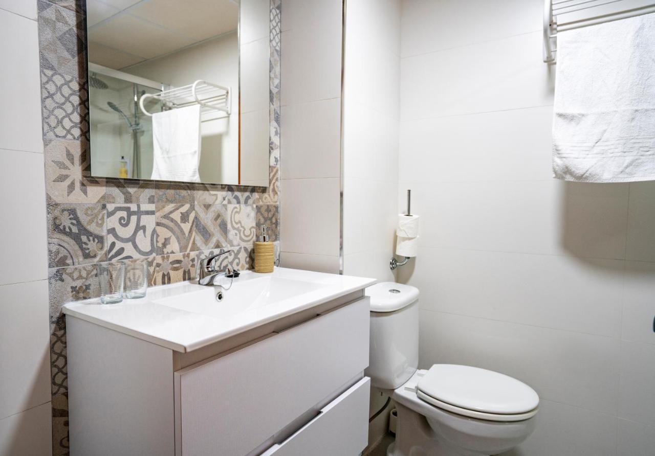 Hostal Plaza De Italia Касерес Экстерьер фото